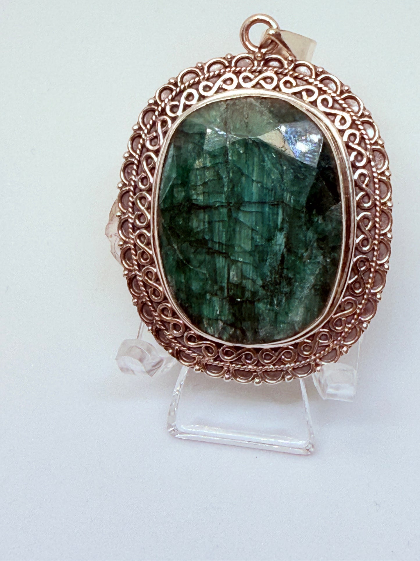 Pendenti in argento 925 con smeraldo microcristallino