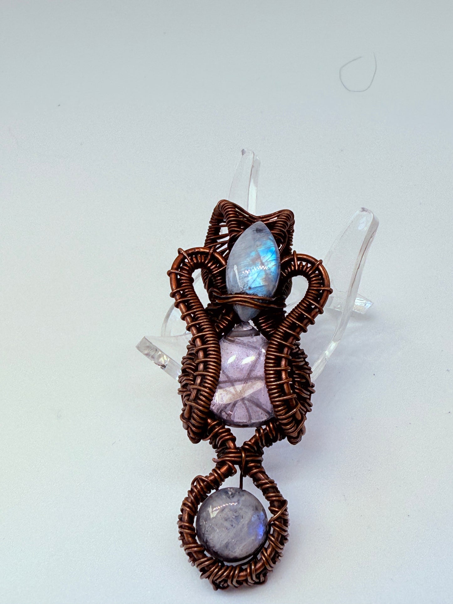 Pendant with 2 moonstones and amethyst