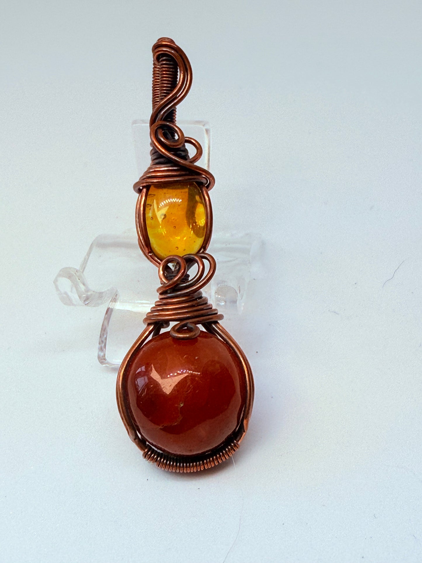 Pendente con ambra e corniola
