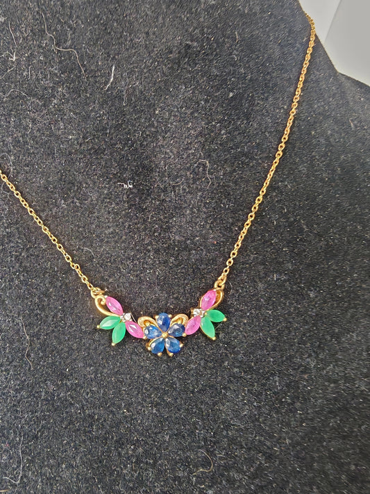 Collana in argento 925 placcata oro 18Kt com smeraldi, rubini e zaffiri