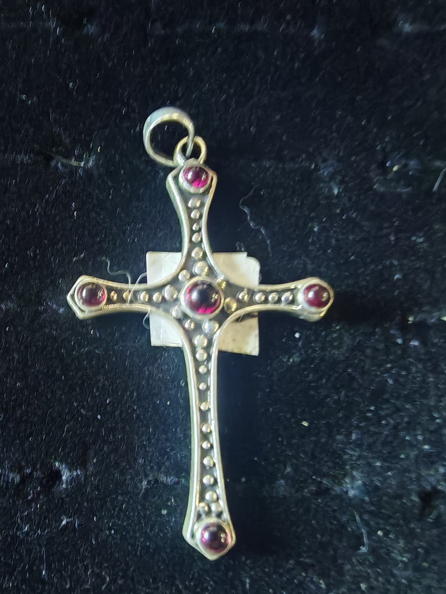 Ciondolo in argento 925 a forma di croce con granati di rodolite